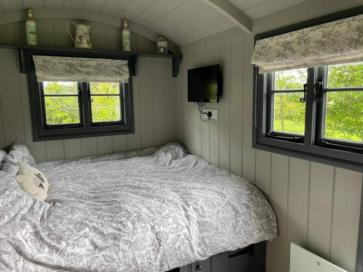 Greatwood Shepherds Hut Battle Exterior foto