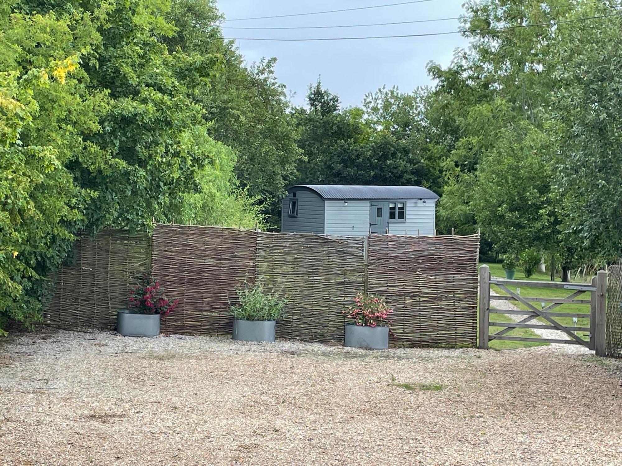 Greatwood Shepherds Hut Battle Exterior foto
